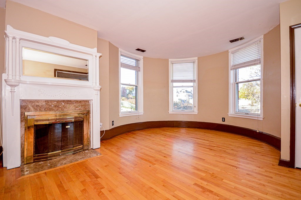 5 State Street, Unit 2F Worcester, MA 01609 - Photo 3 of 19 Gallery Image 3