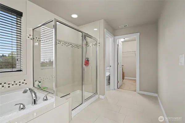 $849,900 | 6013 South 302nd Street, Auburn, WA 98001