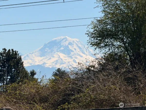 $849,900 | 6013 South 302nd Street, Auburn, WA 98001