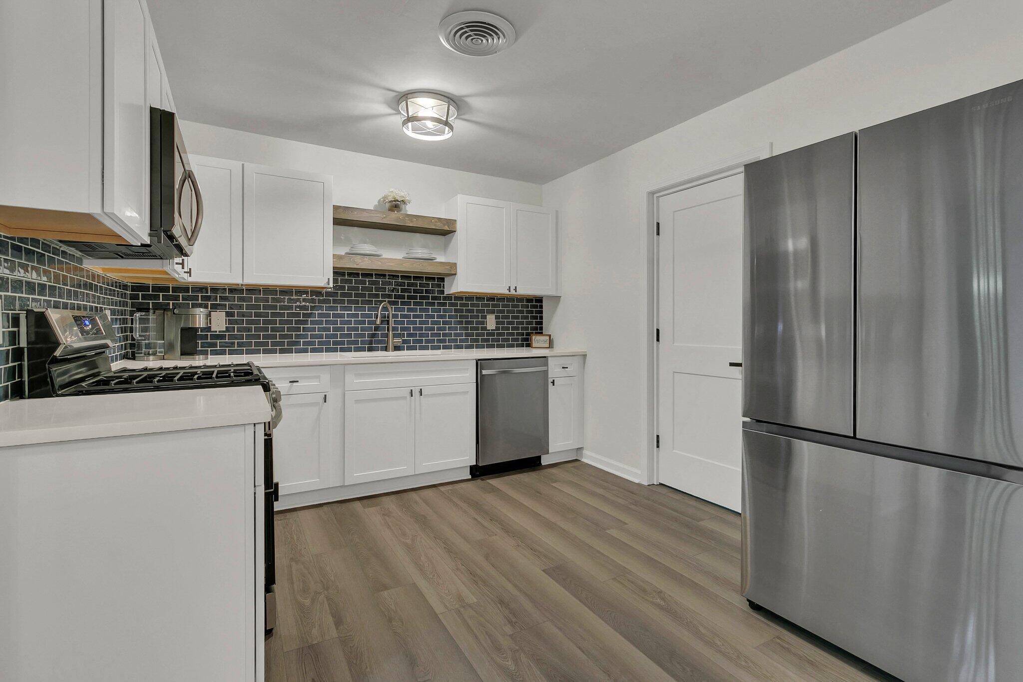 110 Englewood Road Goose Creek, SC 29445 - Photo 14 of 41 Kitchen