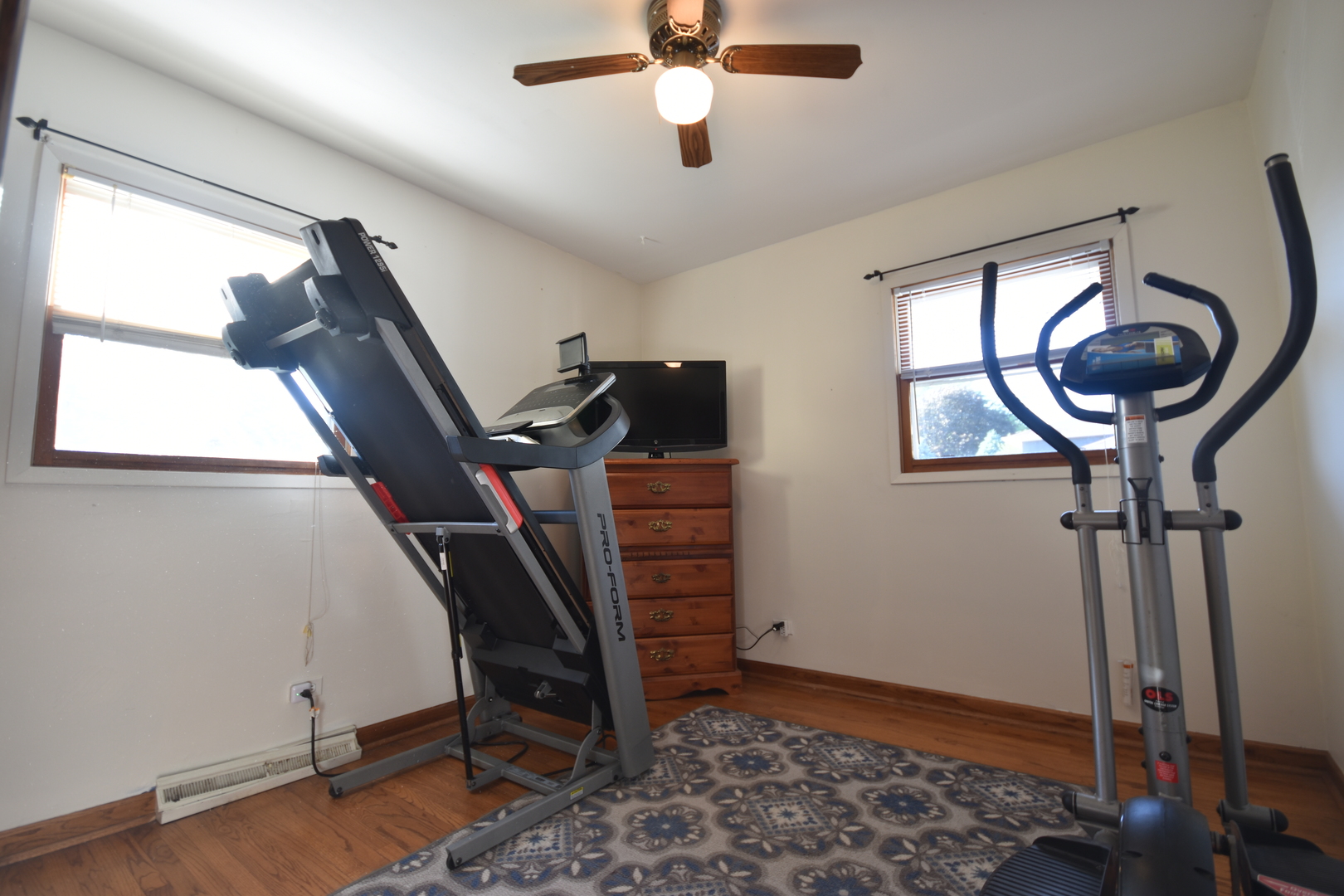 12N199 Hilltop Road Elgin, IL 60123 - Photo 15 of 25