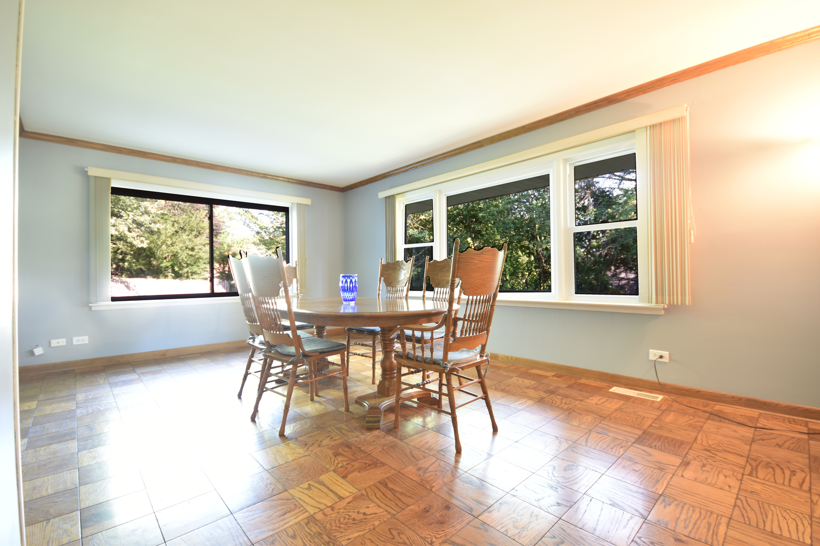 12N199 Hilltop Road Elgin, IL 60123 - Photo 9 of 25