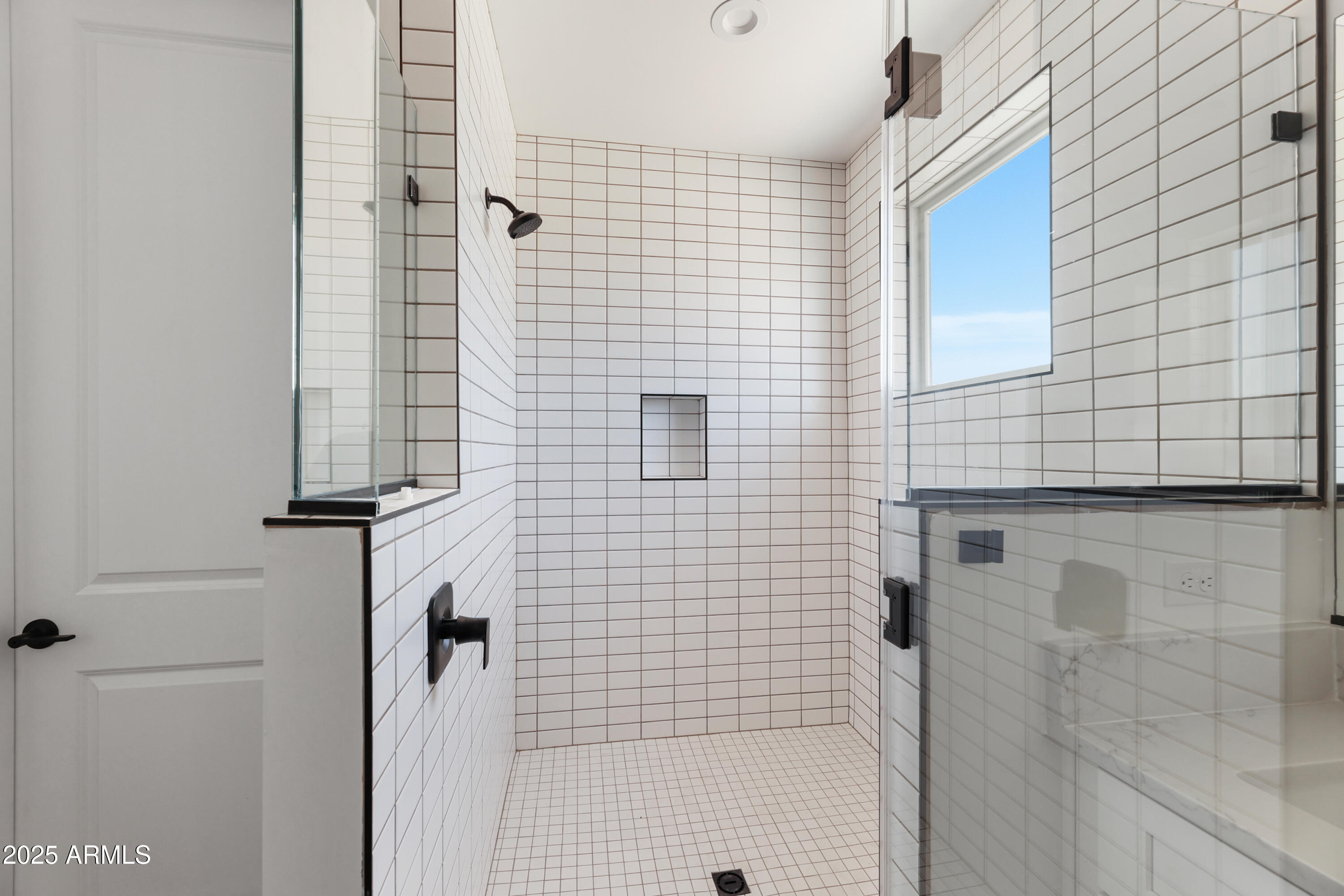 22750 East Roper Lane Florence, AZ 85132 - Photo 17 of 29 a bathroom with a shower