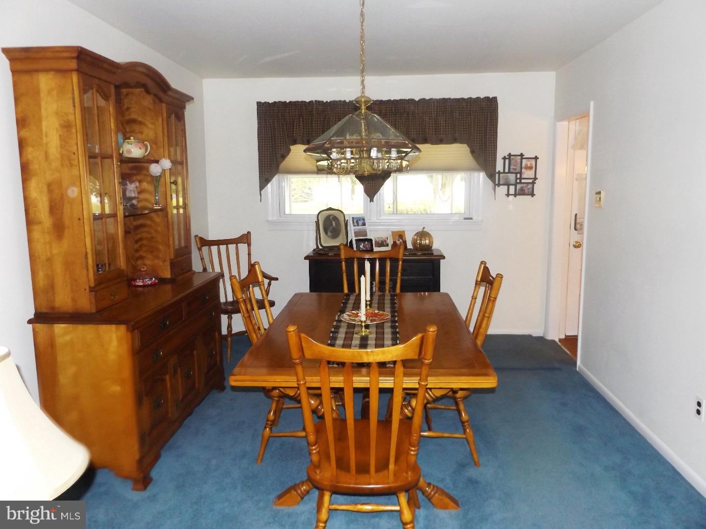 220 Parry Road Warminster, PA 18974 - Photo 4 of 24