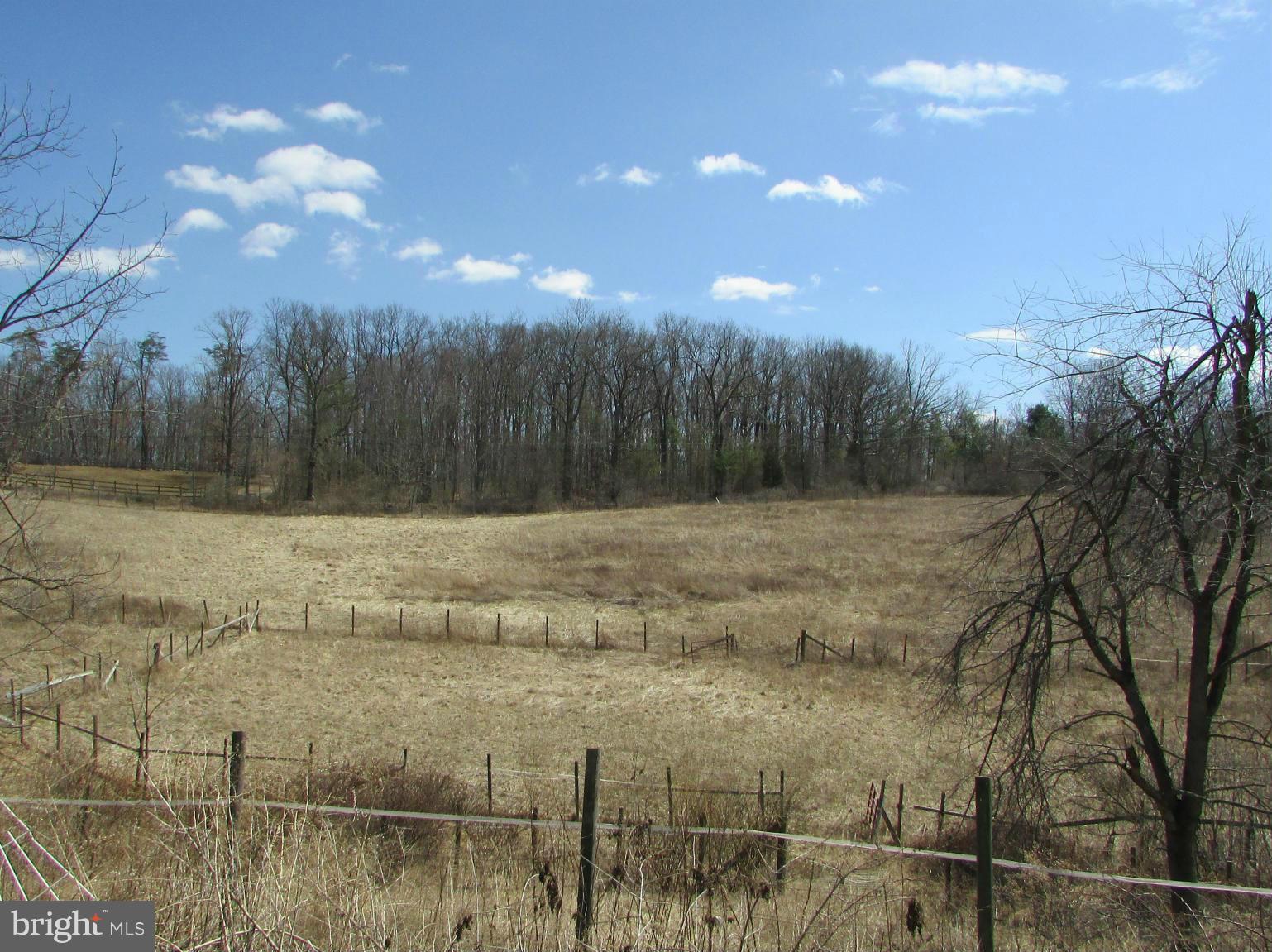 4215 Old Hanover Road Westminster, MD 21158 - Photo 28 of 30 Fenced area