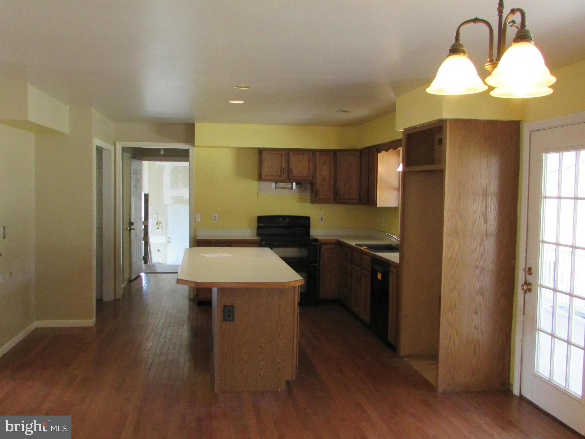 4215 Old Hanover Road Westminster, MD 21158 - Photo 6 of 30 Kitchen