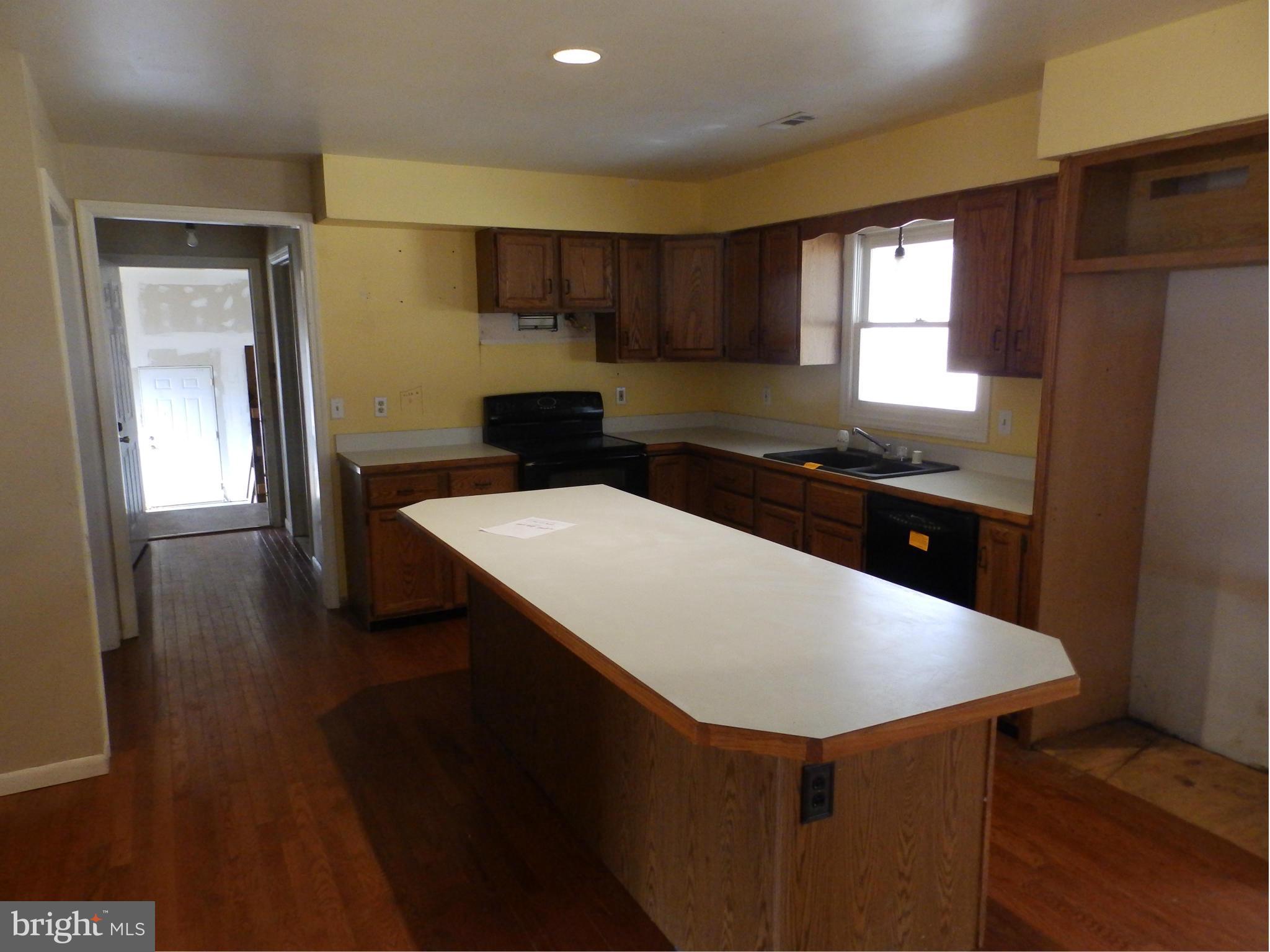 4215 Old Hanover Road Westminster, MD 21158 - Photo 7 of 30 Kitchen island