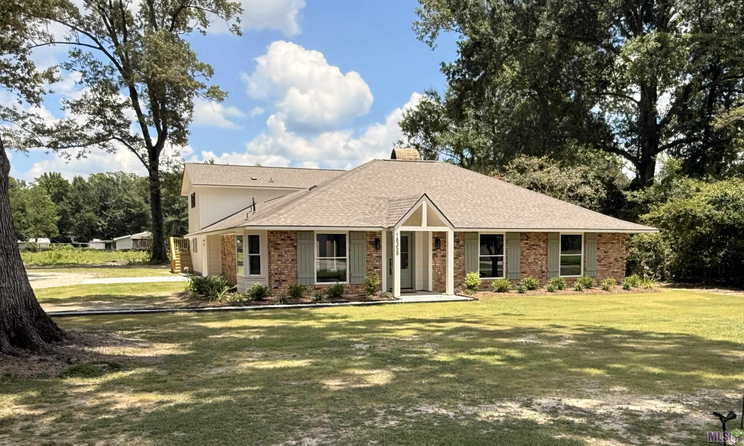 18358 Broussard Road Prairieville, LA 70769 - Photo 1 of 21 Gallery Image 1