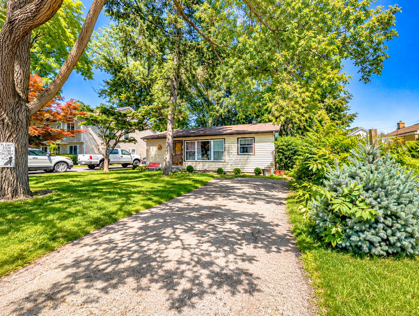 291 3rd Street Wheeling, IL 60090 - Photo 2 of 32