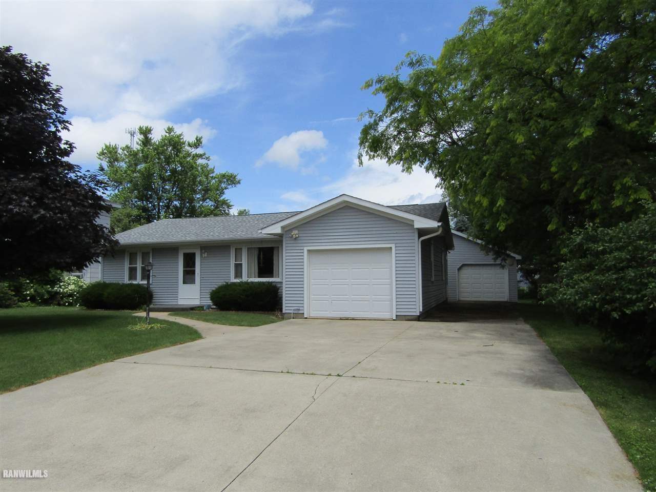 24953 Locust Road Lanark, IL 61046 - Photo 1 of 20 Gallery Image 1