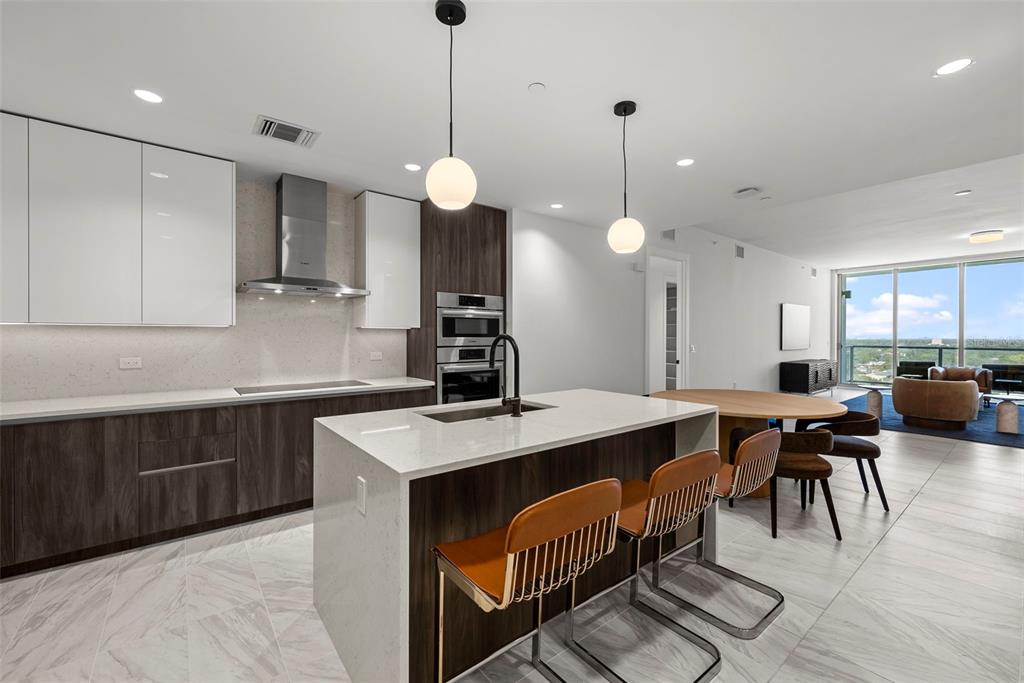 777 3rd Avenue North, Unit 1502 St. Petersburg, FL 33701 - Photo 4 of 100