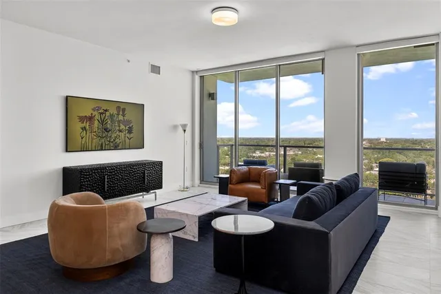 $8,800 | 777 3rd Avenue North, Unit 1502, St. Petersburg, FL 33701
