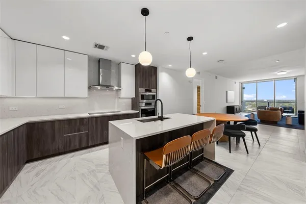 $8,300 | 777 3rd Avenue North, Unit 1502, St. Petersburg, FL 33701