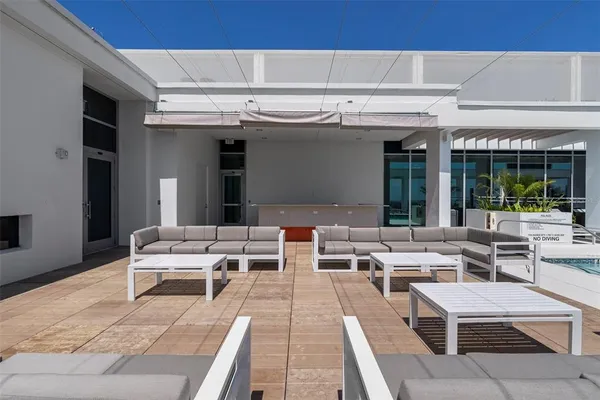 $8,300 | 777 3rd Avenue North, Unit 1502, St. Petersburg, FL 33701