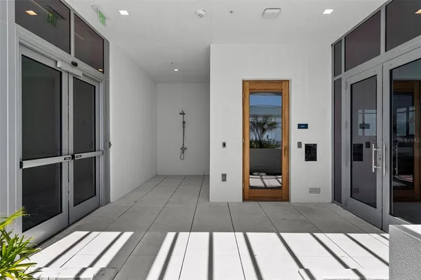 $8,300 | 777 3rd Avenue North, Unit 1502, St. Petersburg, FL 33701