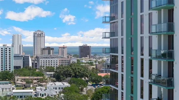 $8,300 | 777 3rd Avenue North, Unit 1502, St. Petersburg, FL 33701