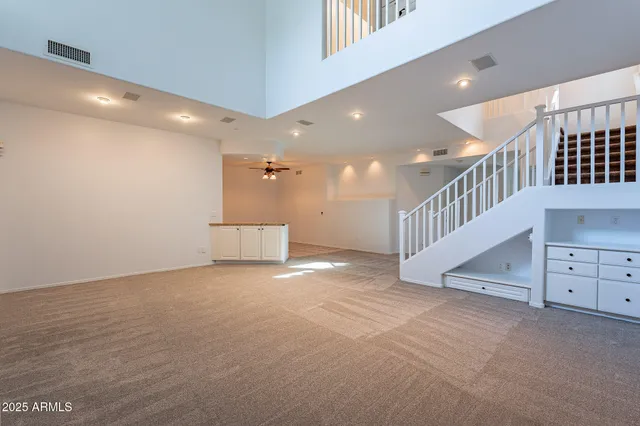 $2,700 | 7240 North Dreamy Draw Drive, Unit 123, Phoenix, AZ 85020