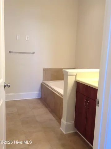 $2,450 | 6831 Main Street, Unit 317, Wilmington, NC 28405