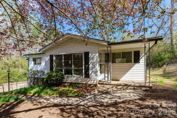 $600,000 | 135 Sardis Drive, Asheville, NC 28806