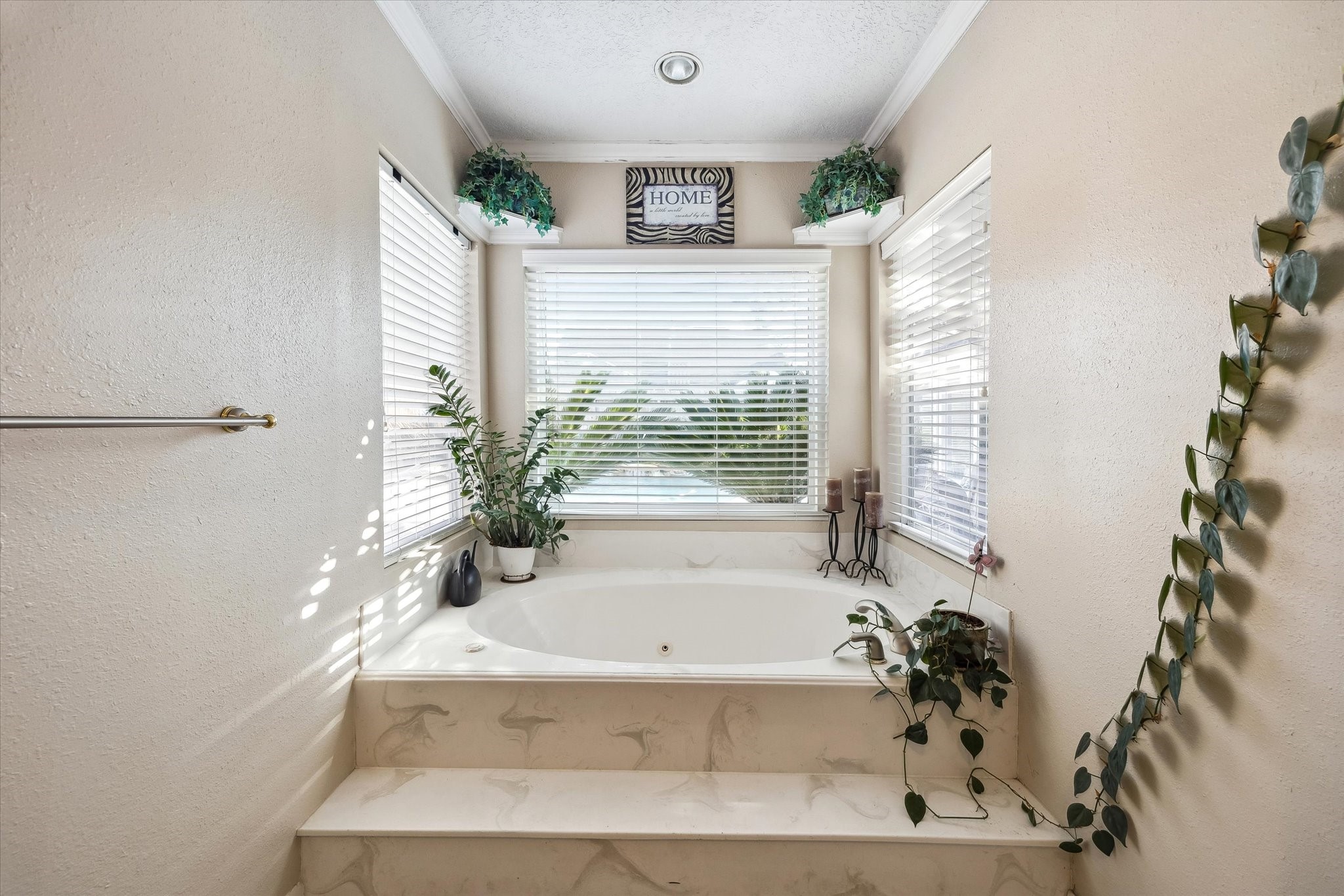 1423 Richelieu Lane Houston, TX 77018 - Photo 17 of 46 a bath tub sitting in a bathroom next to a window