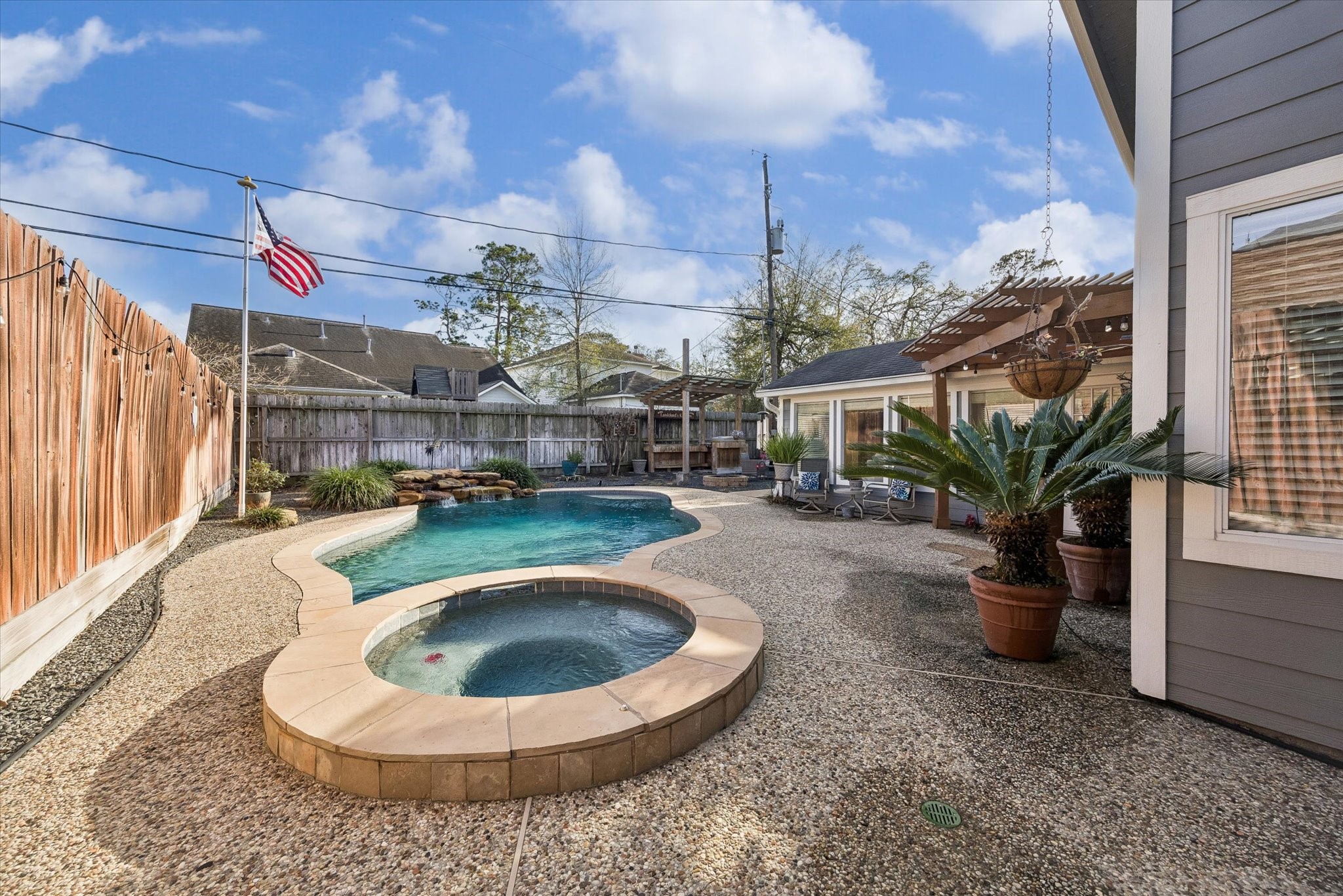 1423 Richelieu Lane Houston, TX 77018 - Photo 29 of 46 a view of a porch in front of house