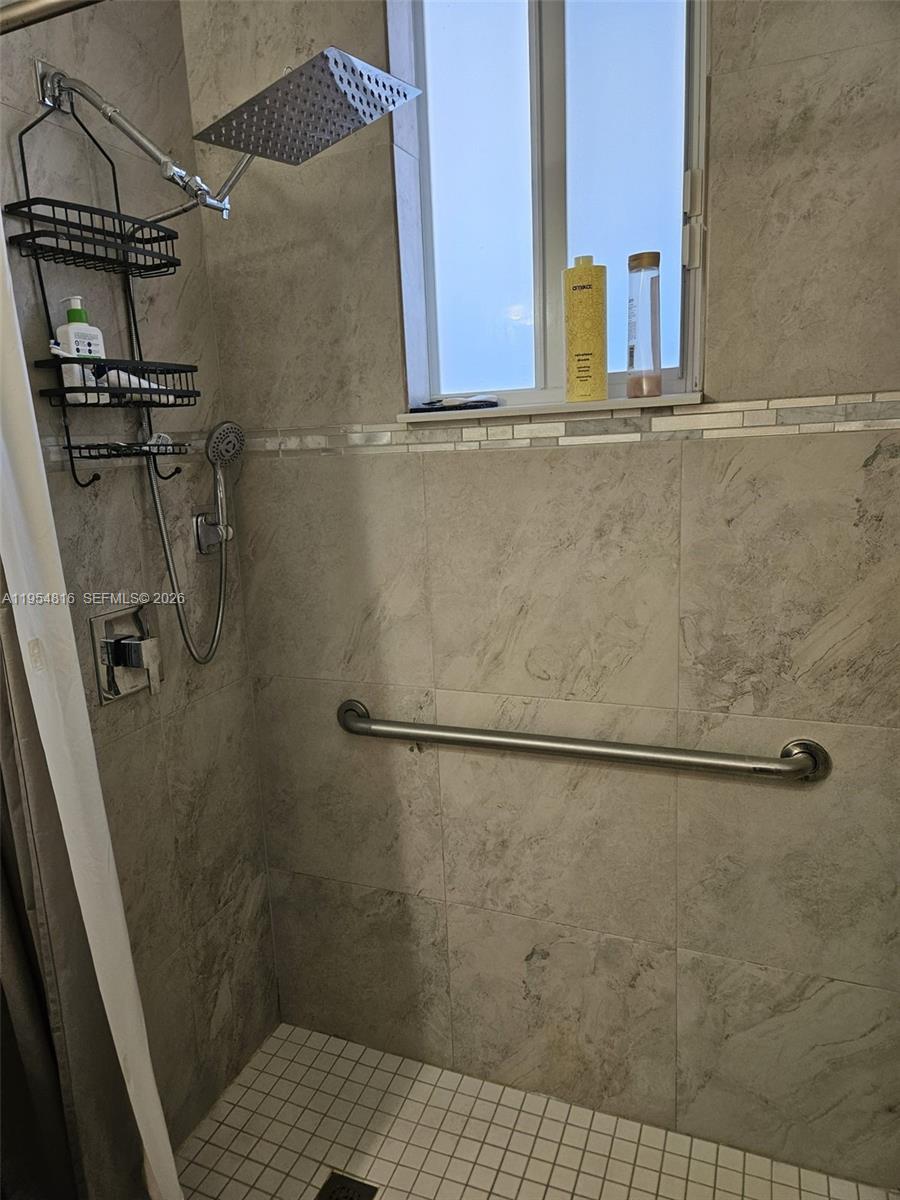 701 Northwest 127th Place, Unit NULL Miami, FL 33182 - Photo 13 of 19