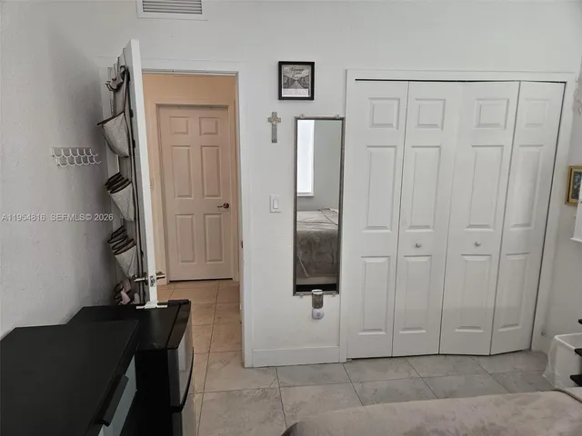 $999 | 701 Northwest 127th Place, Unit NULL, Miami, FL 33182