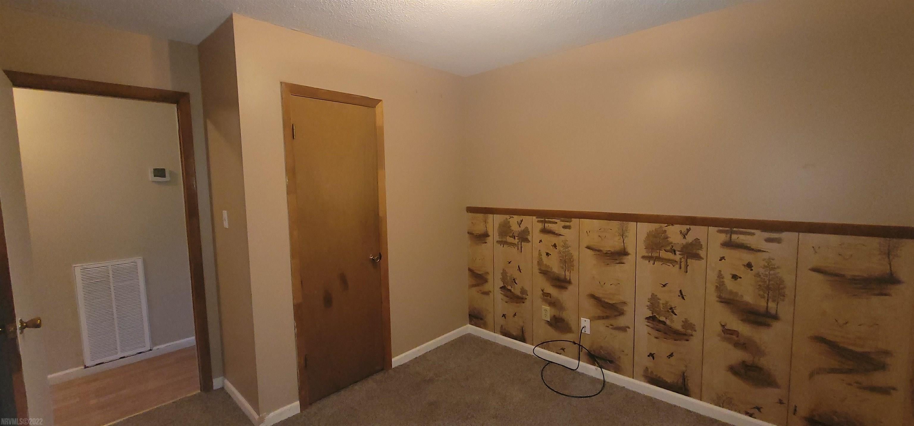 4319 Brookmont Road Pulaski, VA 24301 - Photo 16 of 23 Gallery Image 16