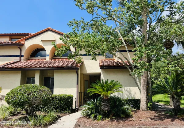 $1,600 | 3809 La Vista Circle, Unit 231, Jacksonville, FL 32217