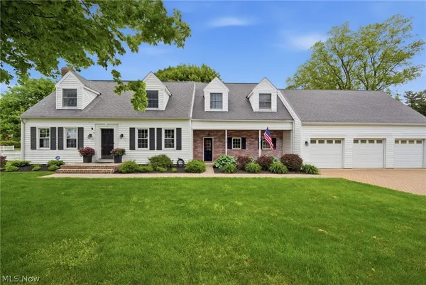 $584,900 | 1400 Overlook Drive, Ashtabula, OH 44004