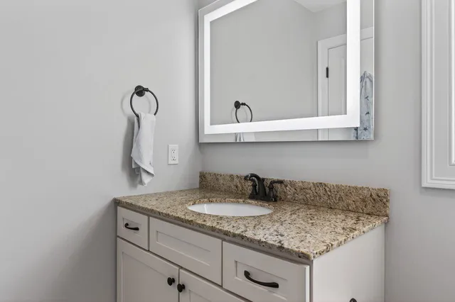 $495,000 | 3 Aquatic Way, Unit 7, Windham, ME 04062