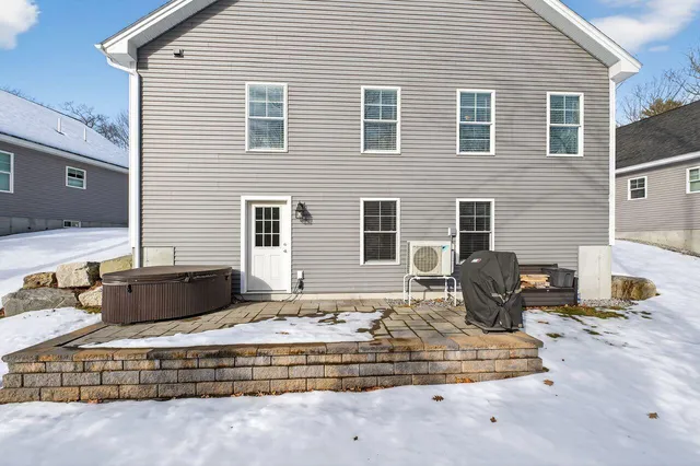 $495,000 | 3 Aquatic Way, Unit 7, Windham, ME 04062