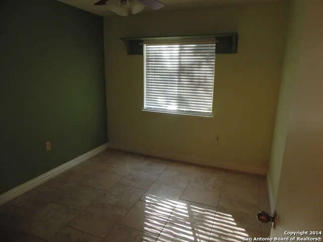 $1,800 | 8402 Aristotle, Universal City, TX 78148