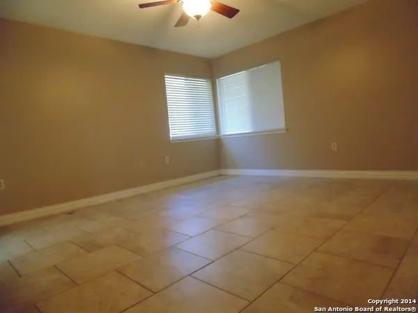 $1,825 | 8402 Aristotle, Universal City, TX 78148