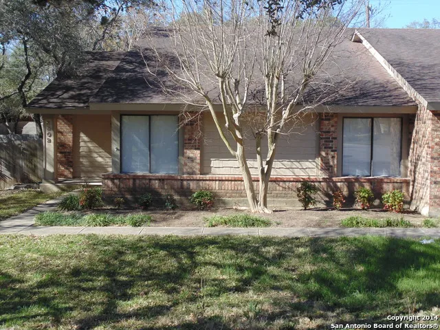 $1,800 | 8402 Aristotle, Universal City, TX 78148