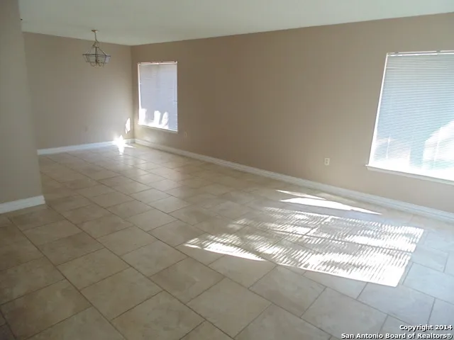 $1,800 | 8402 Aristotle, Universal City, TX 78148