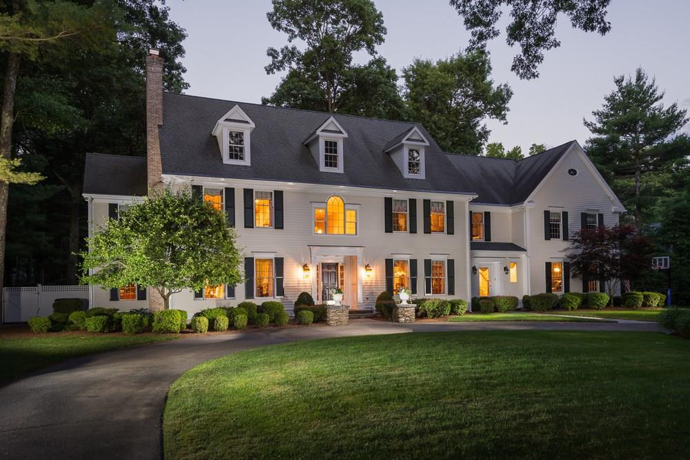 4 Townsend Road Farmington, CT 06032 - Photo 1 of 1 Classically elegant Devonwood home with meticulously kept landscaping.