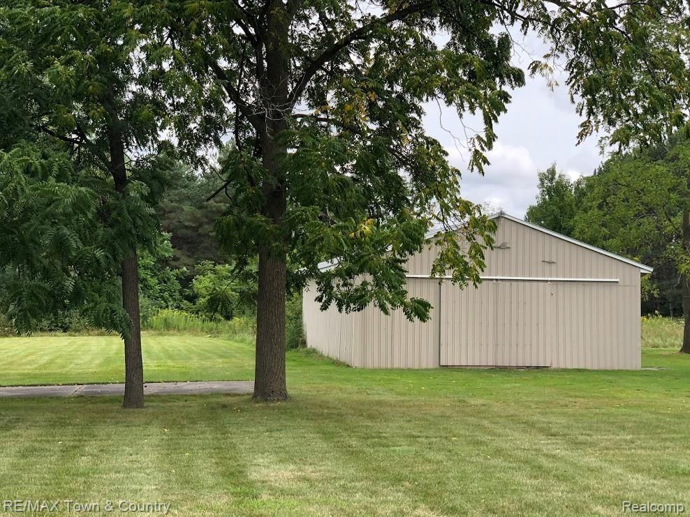 4476 North Linden Road Flint, MI 48504 - Photo 43 of 52