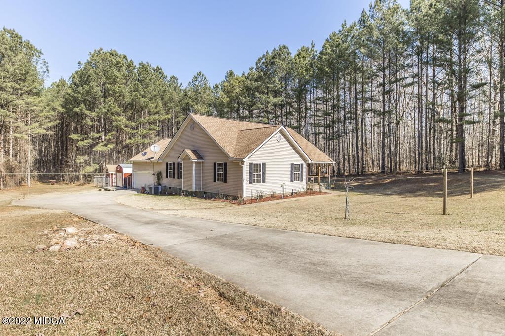 204 Graham Road Hogansville, GA 30230 - Photo 1 of 58 204 Graham Rd 10