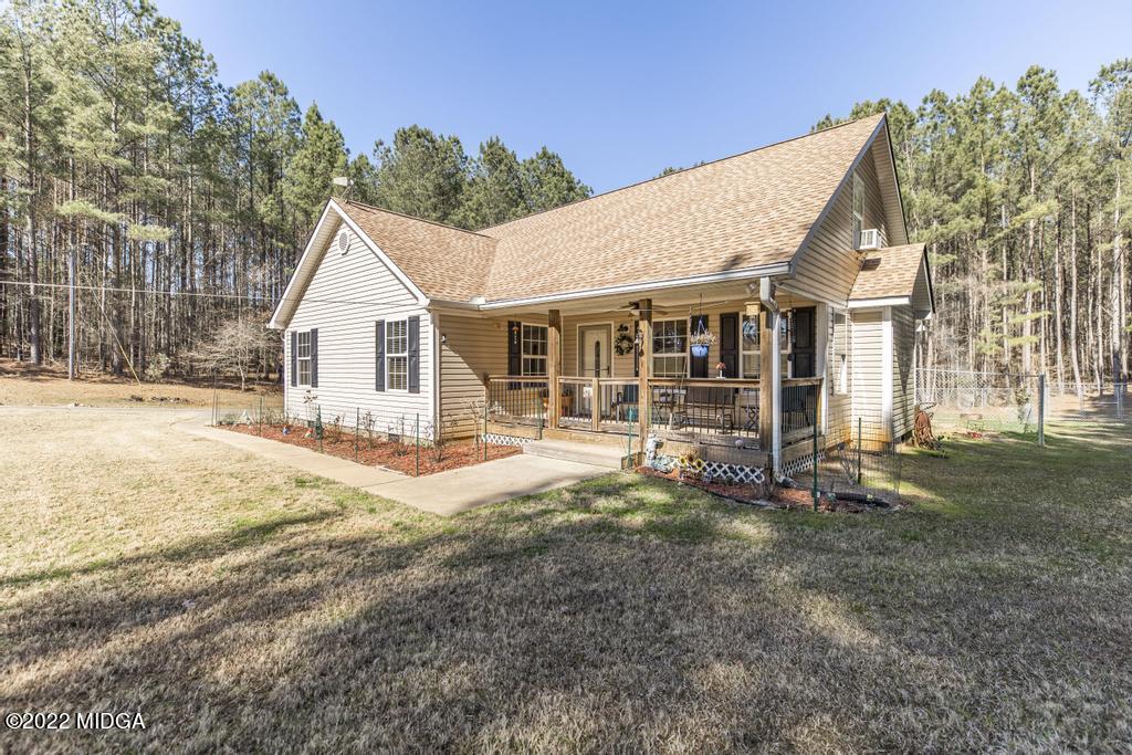 204 Graham Road Hogansville, GA 30230 - Photo 9 of 58 204 Graham Rd 8