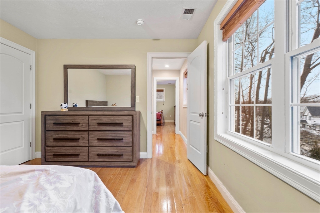 40 Constance Road Boston, MA 02132 - Photo 20 of 35 Gallery Image 20
