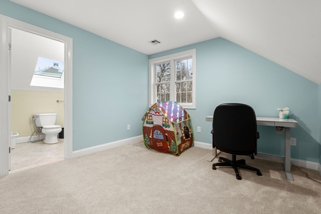 40 Constance Road Boston, MA 02132 - Photo 26 of 35 Gallery Image 26