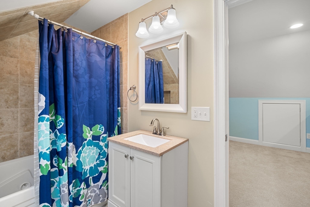 40 Constance Road Boston, MA 02132 - Photo 27 of 35 Gallery Image 27