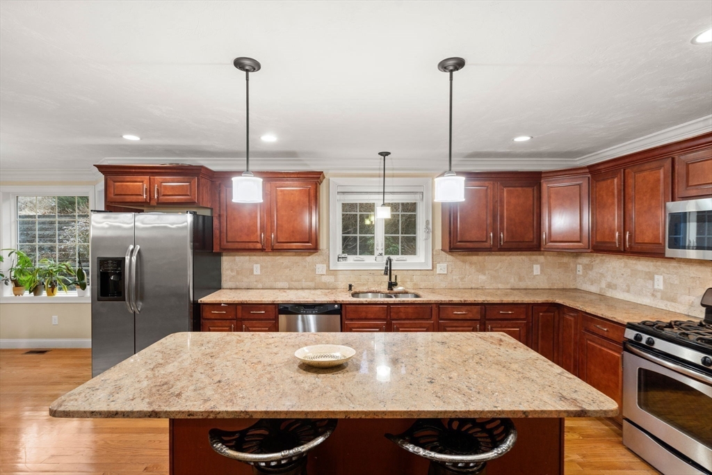 40 Constance Road Boston, MA 02132 - Photo 9 of 35 Gallery Image 9