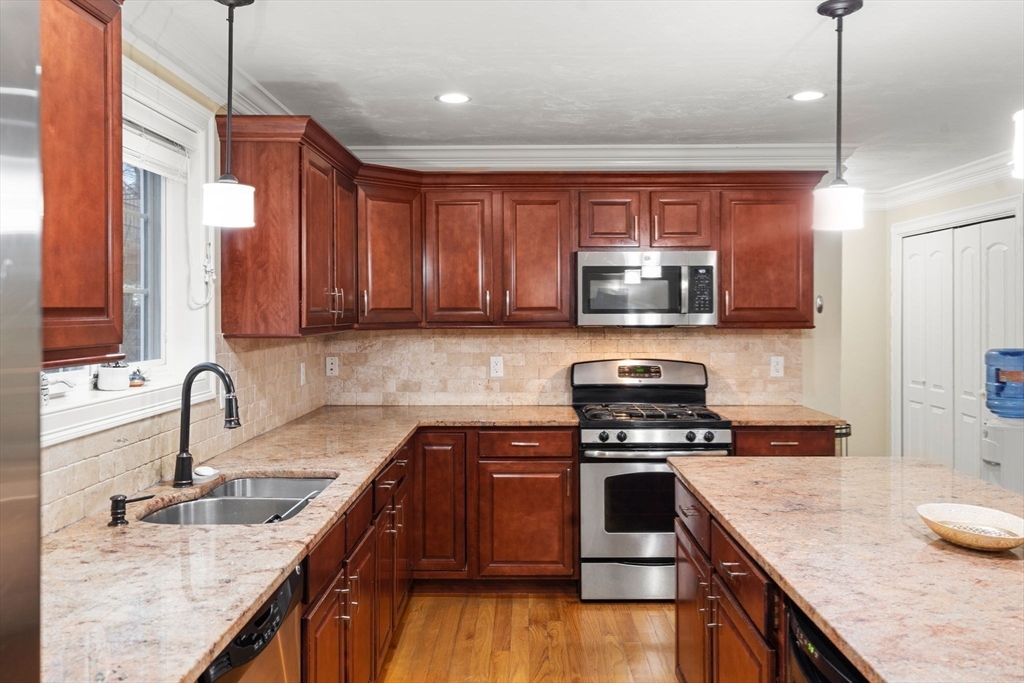 40 Constance Road Boston, MA 02132 - Photo 10 of 35 Gallery Image 10