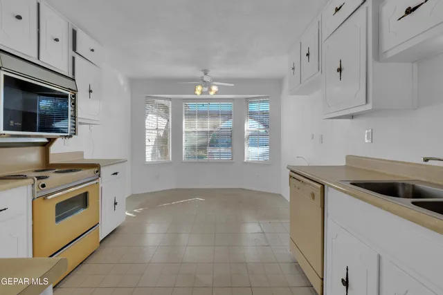 $380,000 | 10313 Byway Drive, El Paso, TX 79925