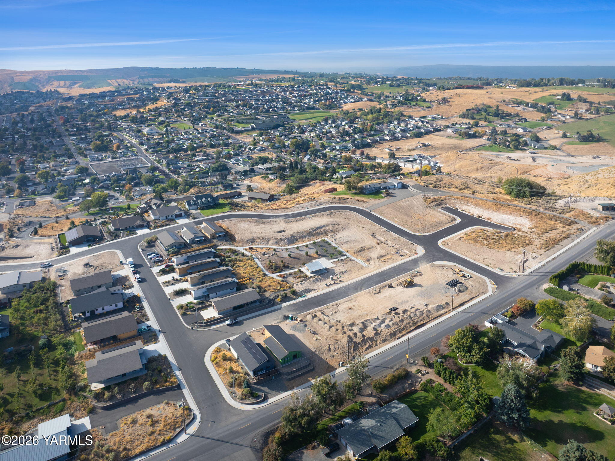 830 Vista Del Sol Selah, WA 98942 - Photo 10 of 15 an aerial view of a city