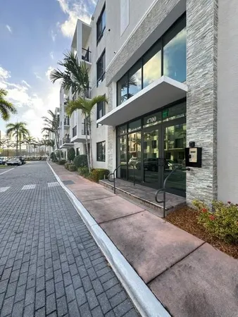 $3,100 | 4700 Northwest 84th Avenue, Unit 31, Doral, FL 33166