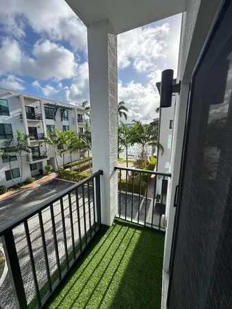 $3,100 | 4700 Northwest 84th Avenue, Unit 31, Doral, FL 33166