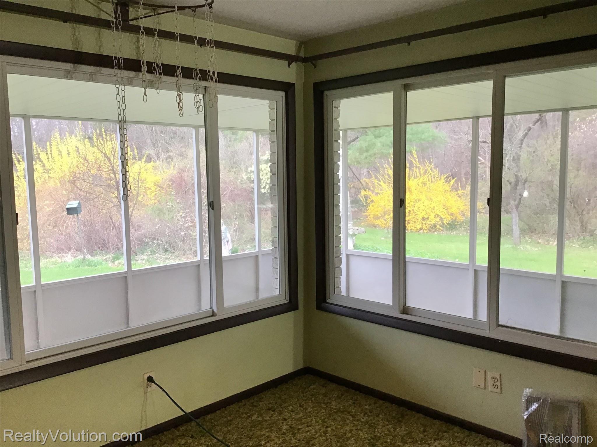 2260 South Lake George Road Metamora, MI 48455 - Photo 9 of 49 D1A7187C-B13B-45C2-8D81-8F750884069B.jpeg